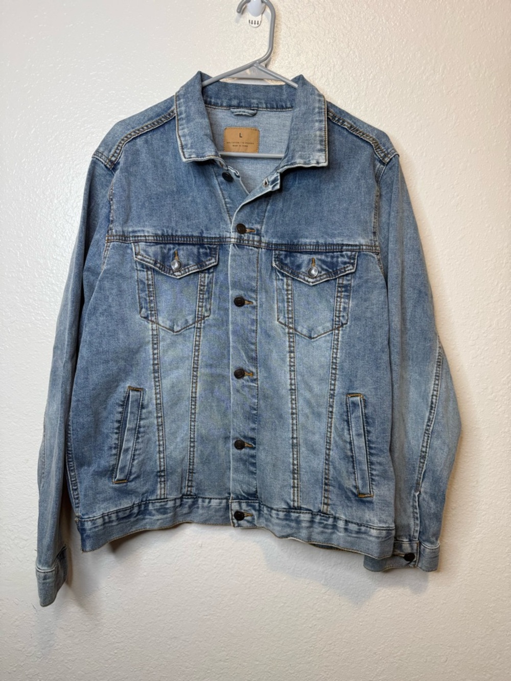 Threadfast Apparel Unisex Denim Jean Jacket Size Large Classic Blue Grunge